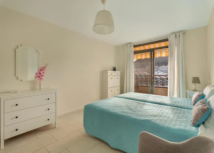 Atico * 洛斯克里斯蒂亚诺斯